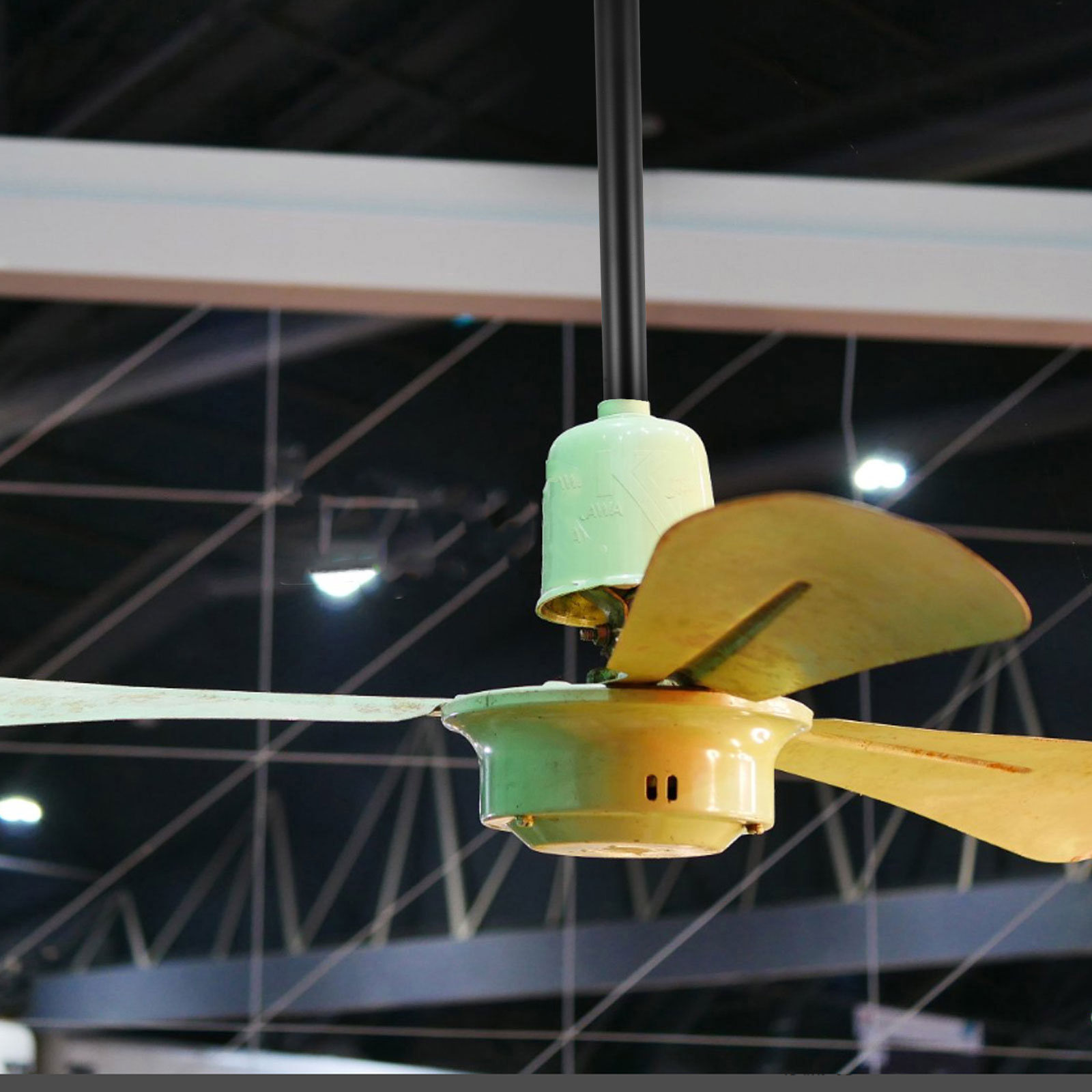 Decor Lighting Fixtures - พัดลมเพดานขนาด 18 นิ้ว พร้อมก้านต่อแบบไม่มีเกลียว สีดำด้าน อุปกรณ์ติดตั้งโคมไฟ